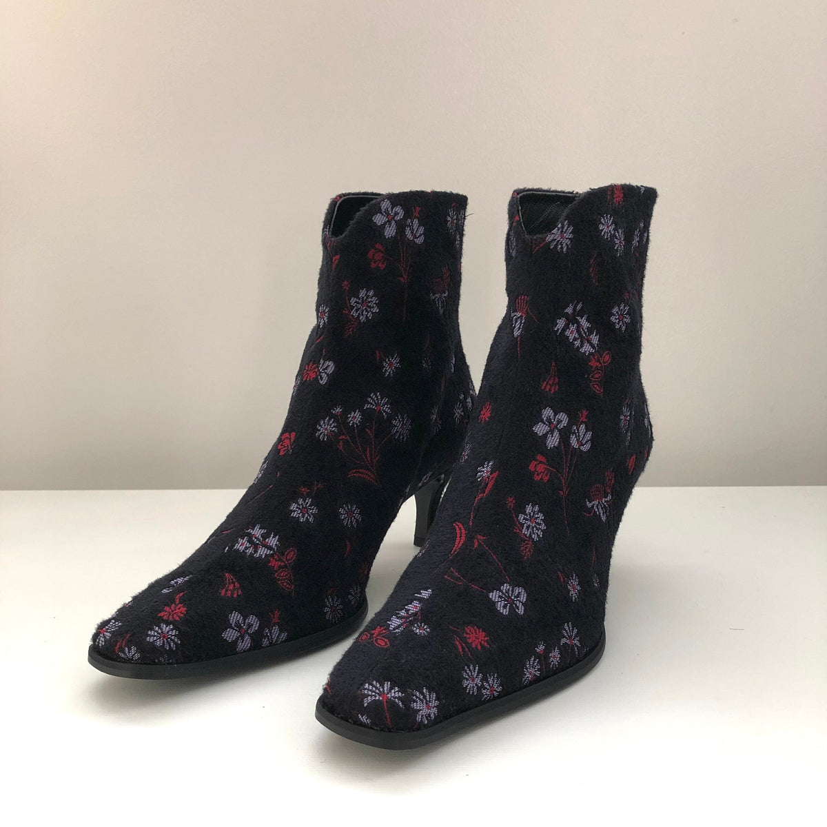 新品 マメクロゴウチ Floral Jacquard Boots 24.5 Mame Kurogouchi Floral Jacquard Boots / BLACK – dim at noon