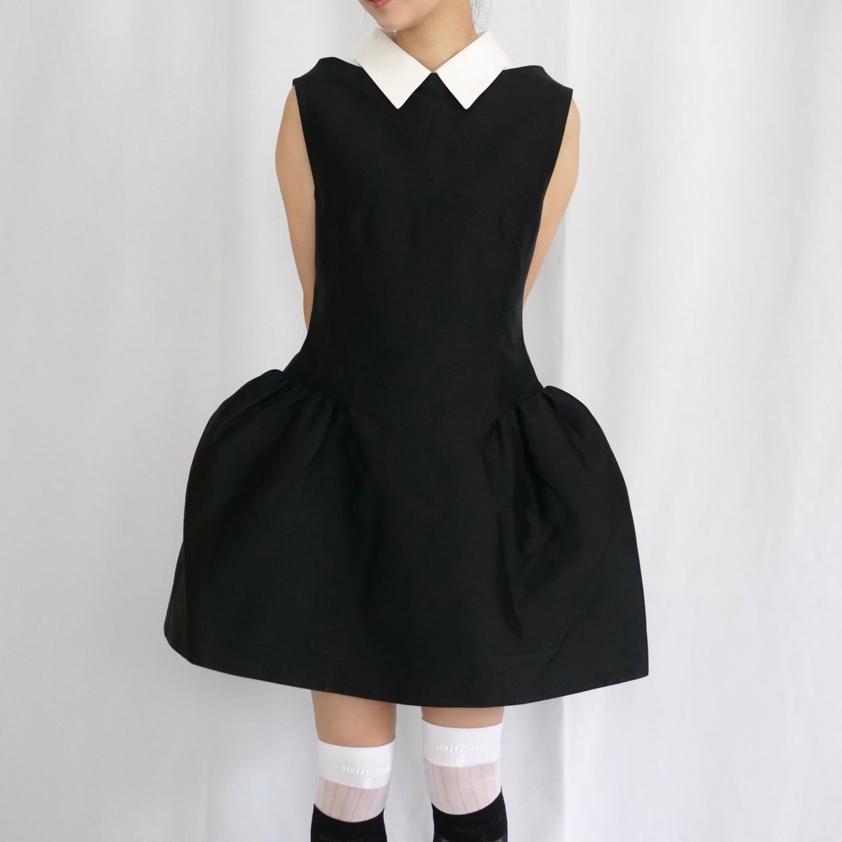 SHUSHU/TONG Shirtneck patchwork sleeveless dress / black