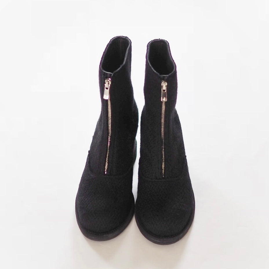 PETROSOLAUM center zip w – dim at noon