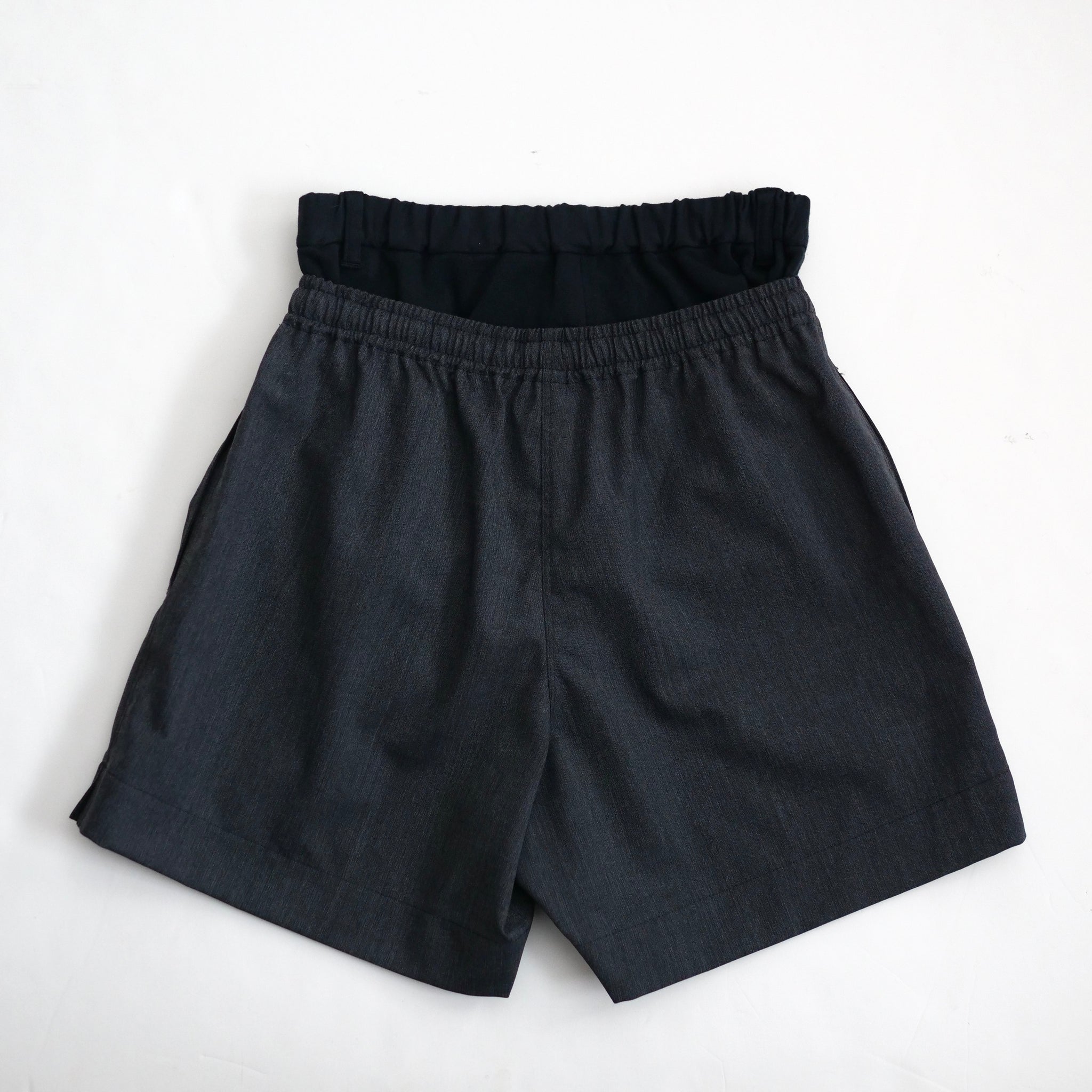 PERVERZE　Layered Waist Shorts / Gray