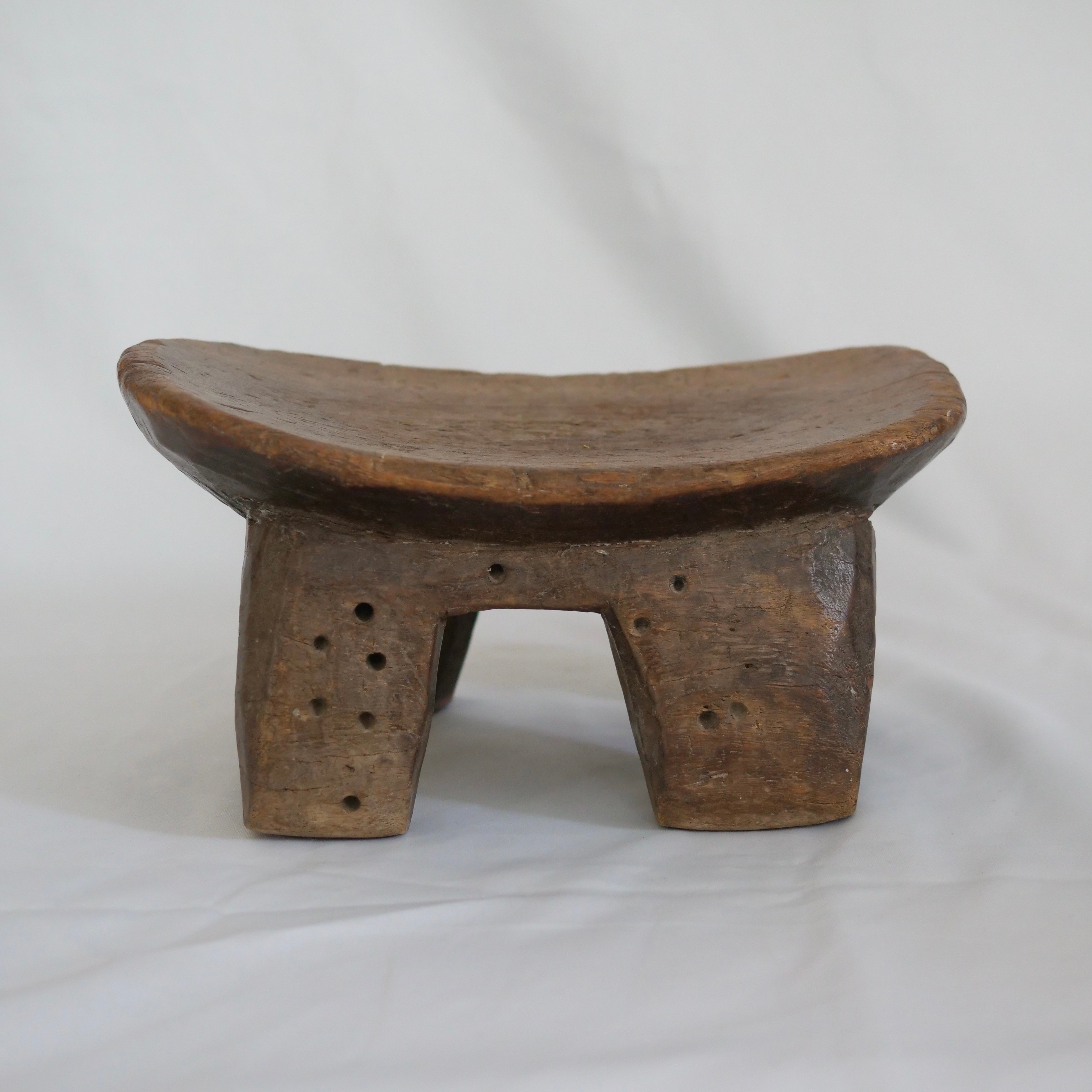 furniture & props – dim at noon