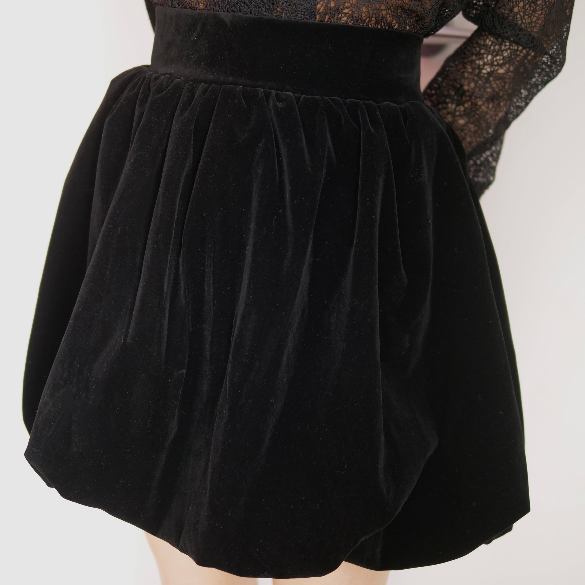 MADROMY VELOR MINI BALLOON SKIRT