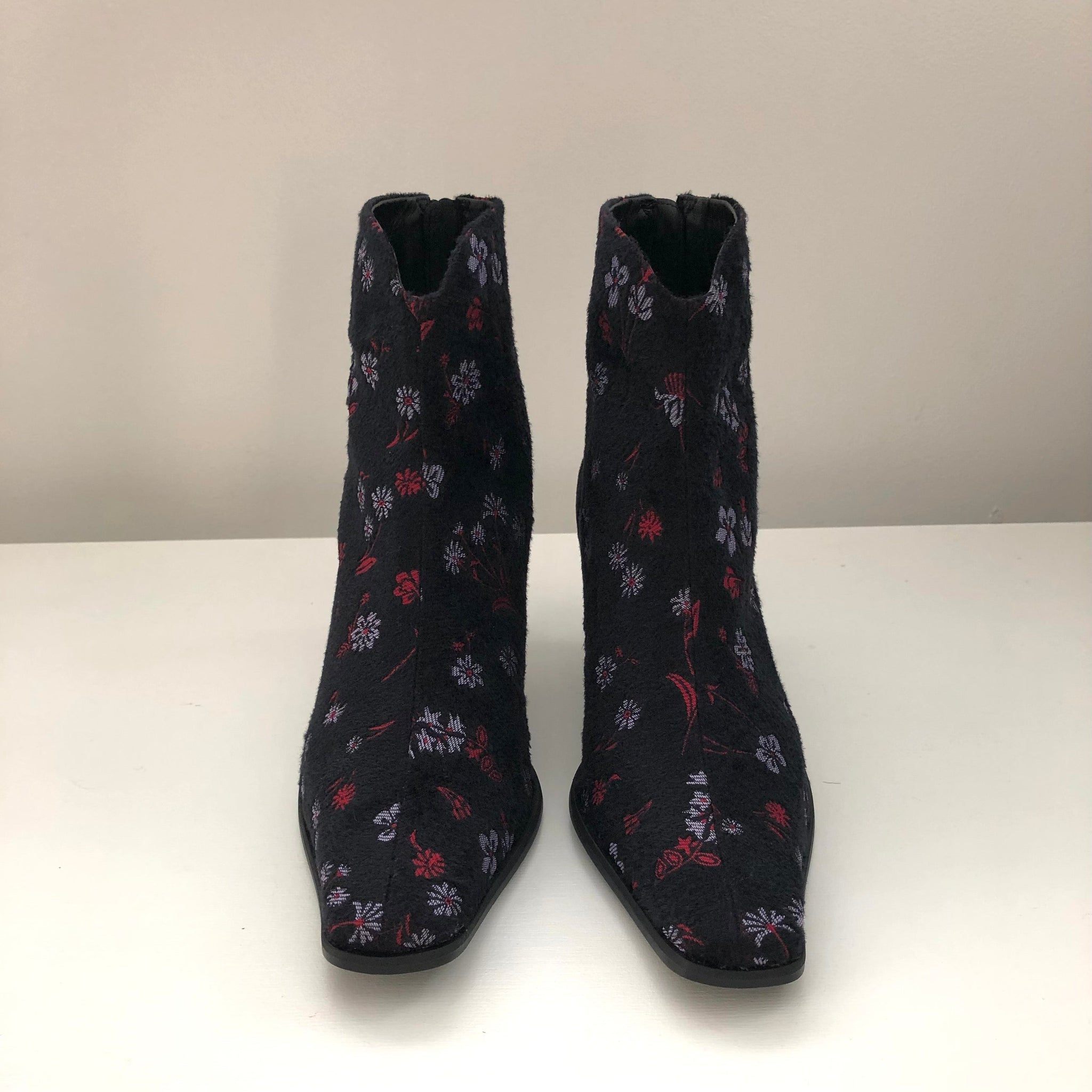 Mame Kurogouchi Floral Jacquard Boots / BLACK
