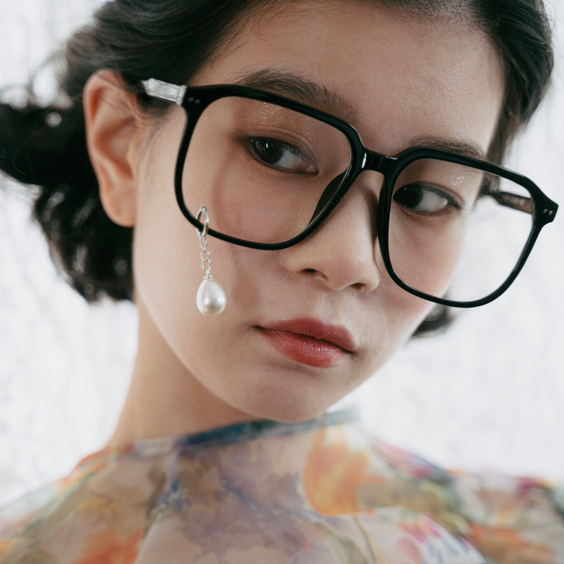 KIMHEKIM PEARL TEAR ACETATE GLASSES