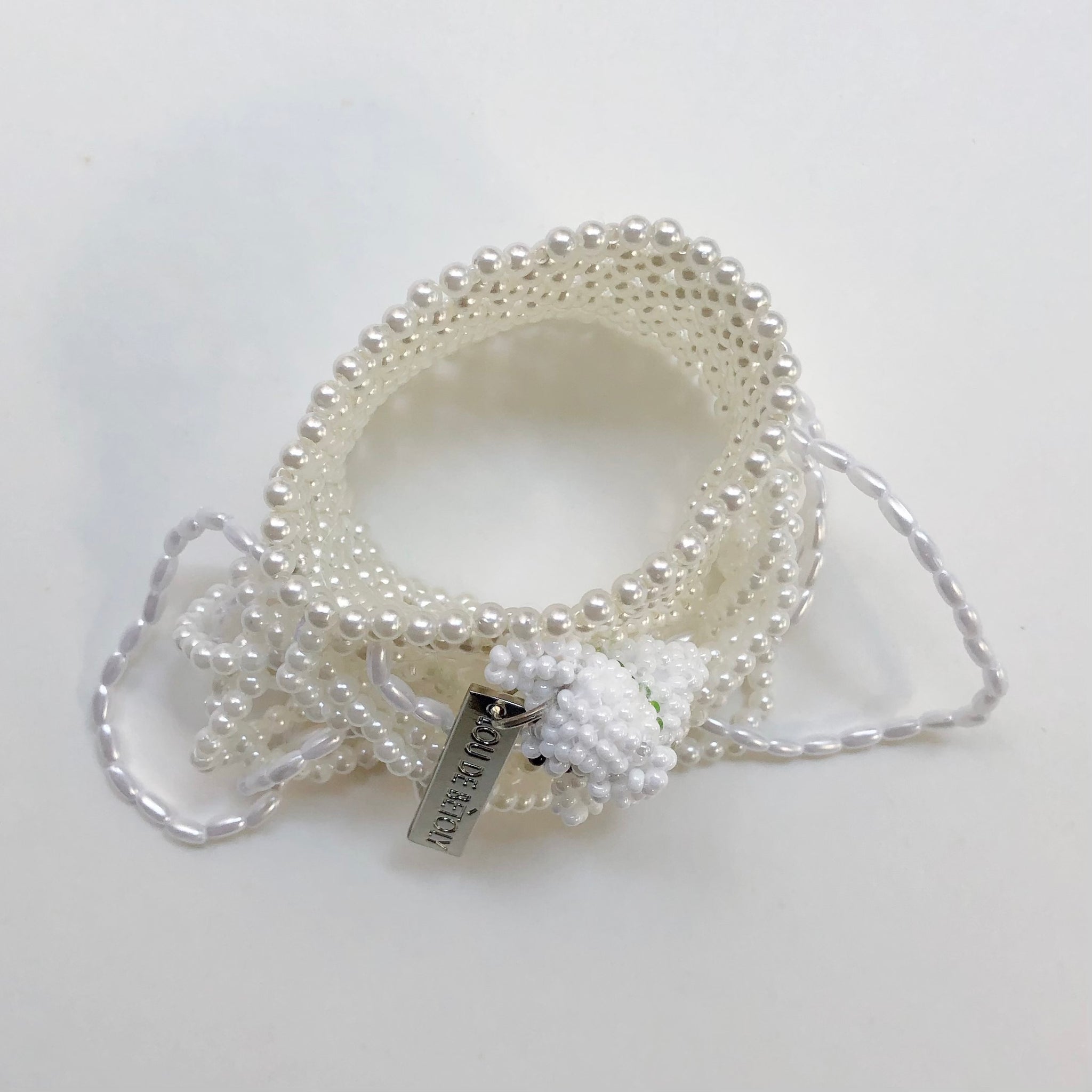 Lou de bètoly Beaded bacelet / WHITE