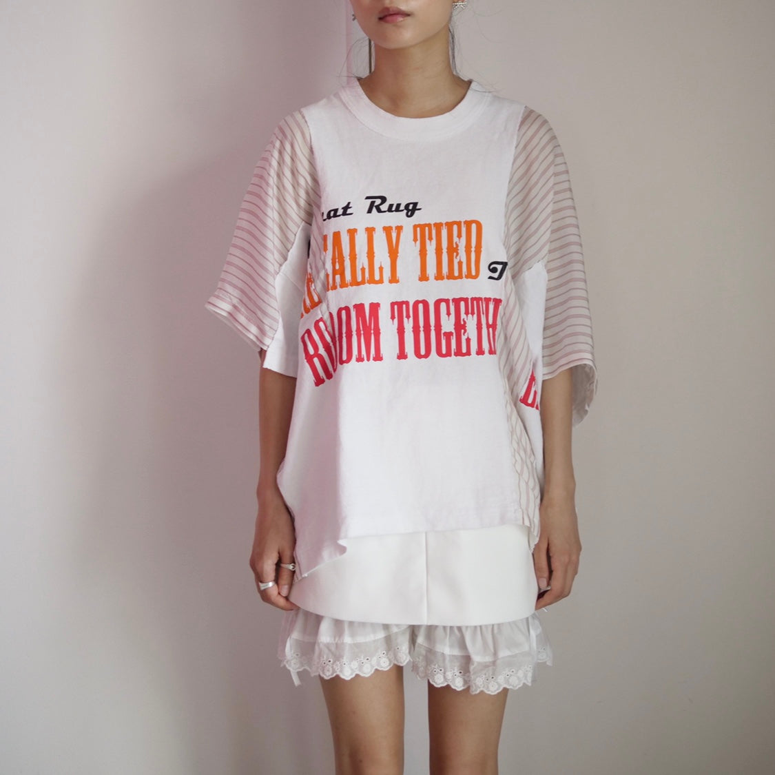 sacai × THE BIG LEBOWSKI 切り返しTシャツ size 2 sacai × THE BIG LEBOWSKI 切り返しTシャツ size 2