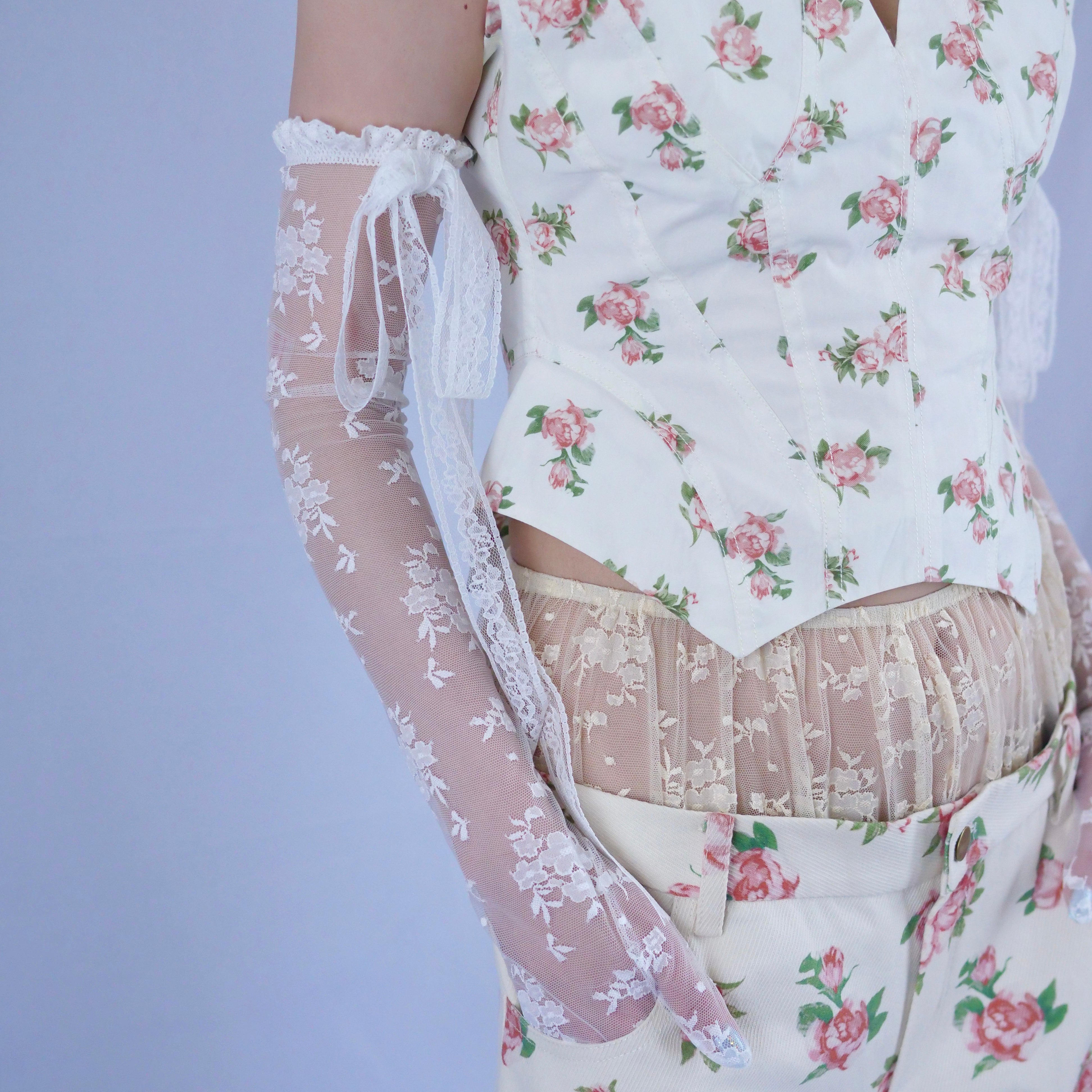 Yuhan Wang – dim at noon
