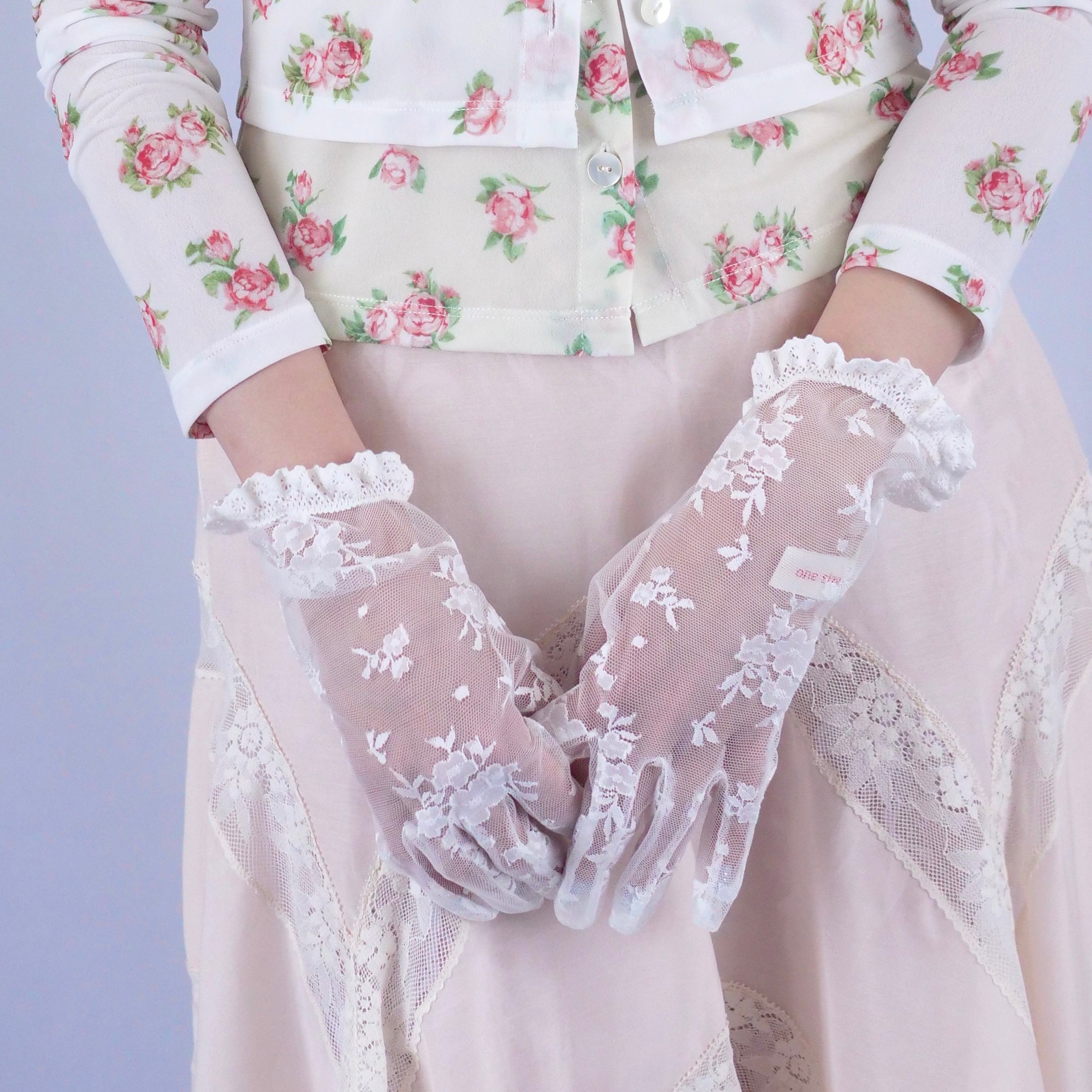 Yuhan Wang – dim at noon