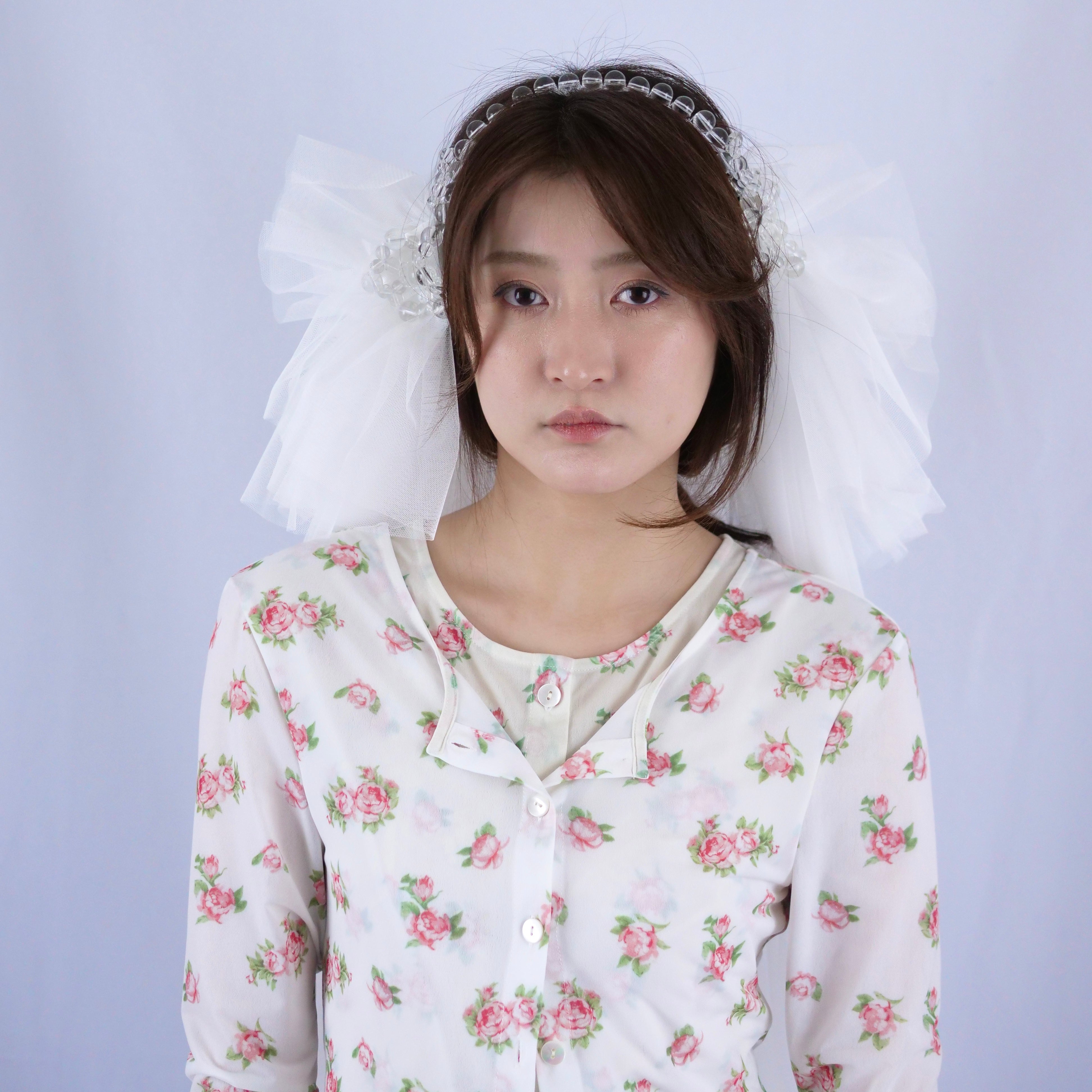 SUSAN FANG – dim at noon