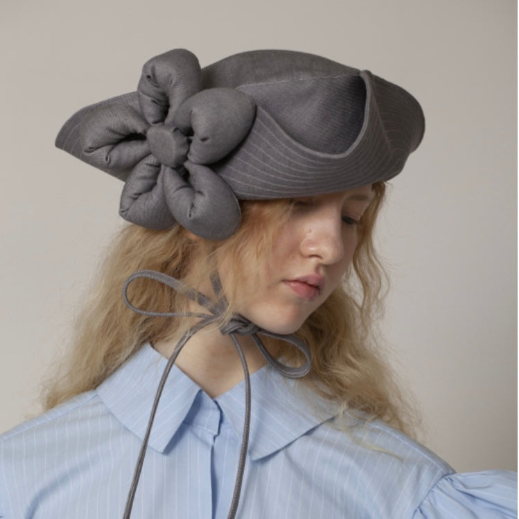 Florentina Leitner  Harper Hat / Grey Denim Jeans maeba
