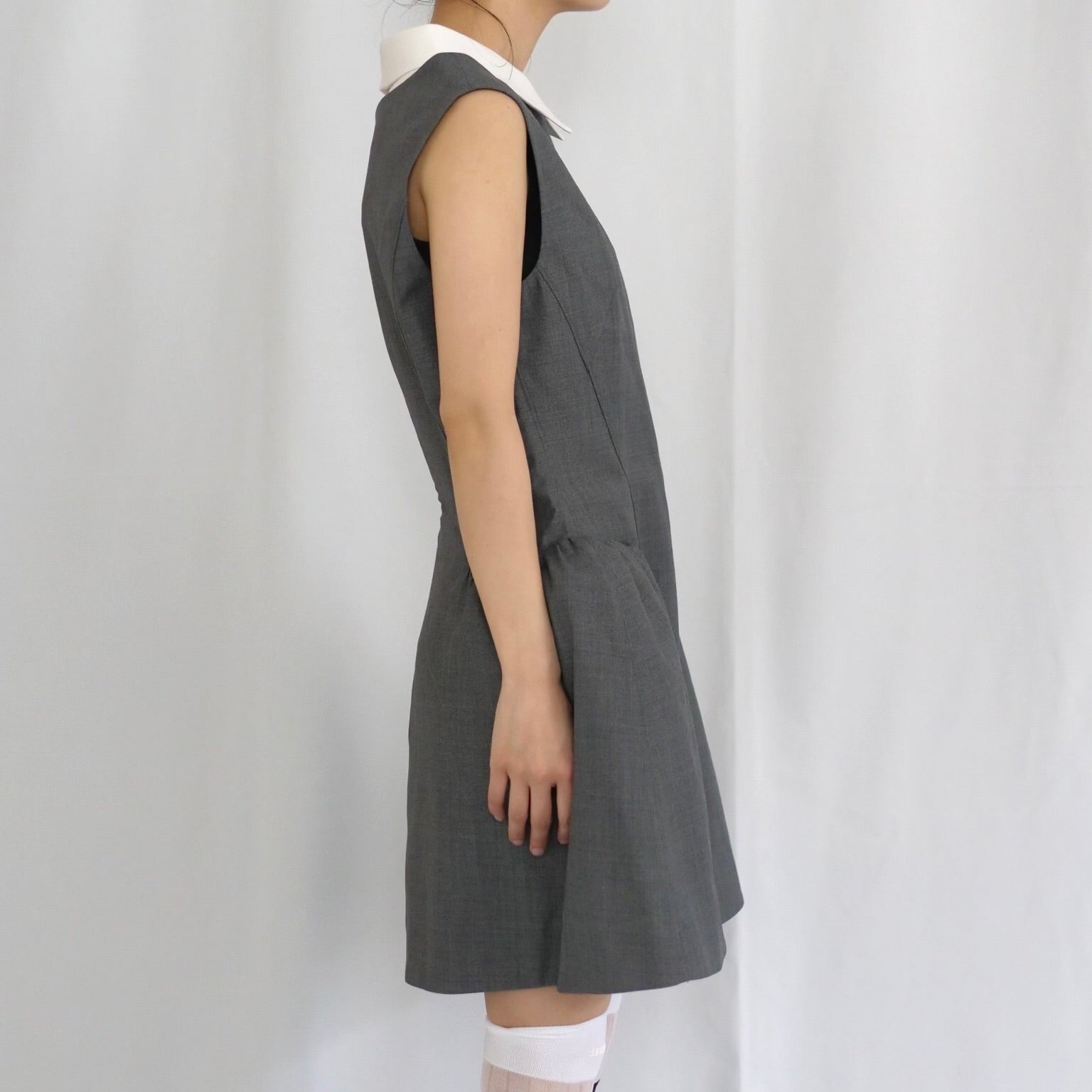 SHUSHU/TONG  Shirtneck patchwork sleeveless dress / grey