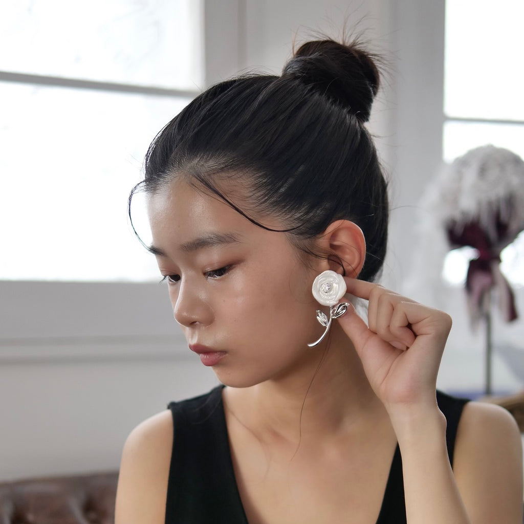 SHUSHU/TONG  Rose Large Earring / Left