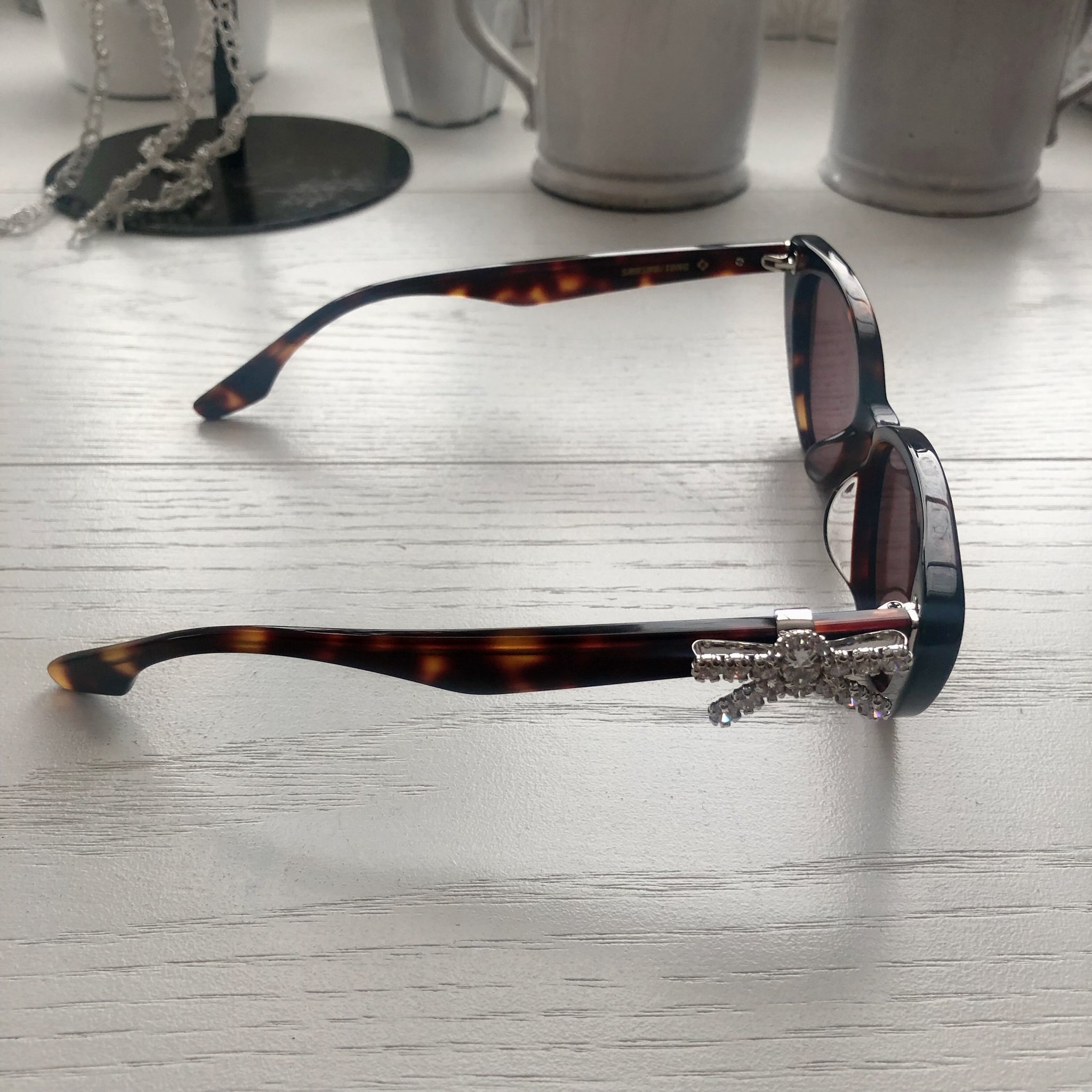 【サングラスレンズ交換済み】YVMIN×SHUSHU/TONG Gemstone Bowknot Glasses Side Bow / Brown