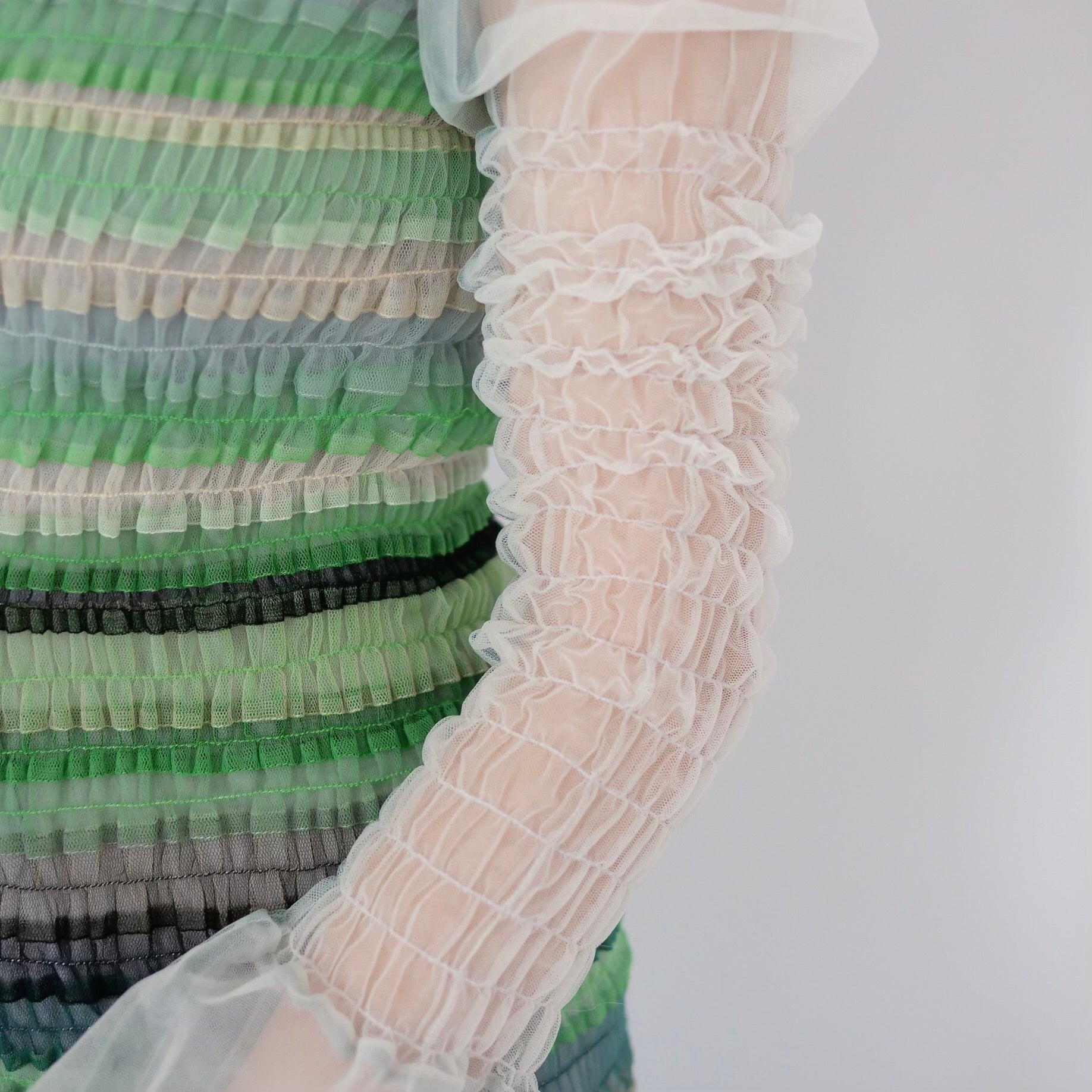 SUSAN FANG　LONG SLEEVE STRIPED SMOCKED DRESS