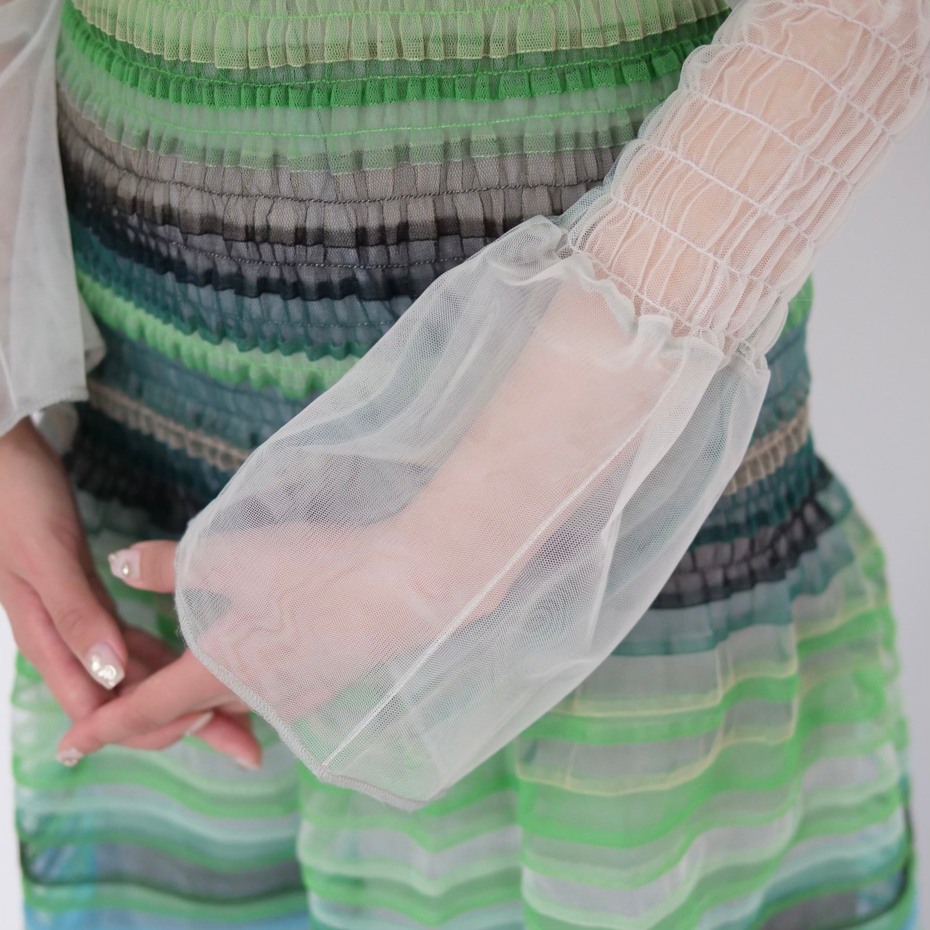 SUSAN FANG　LONG SLEEVE STRIPED SMOCKED DRESS