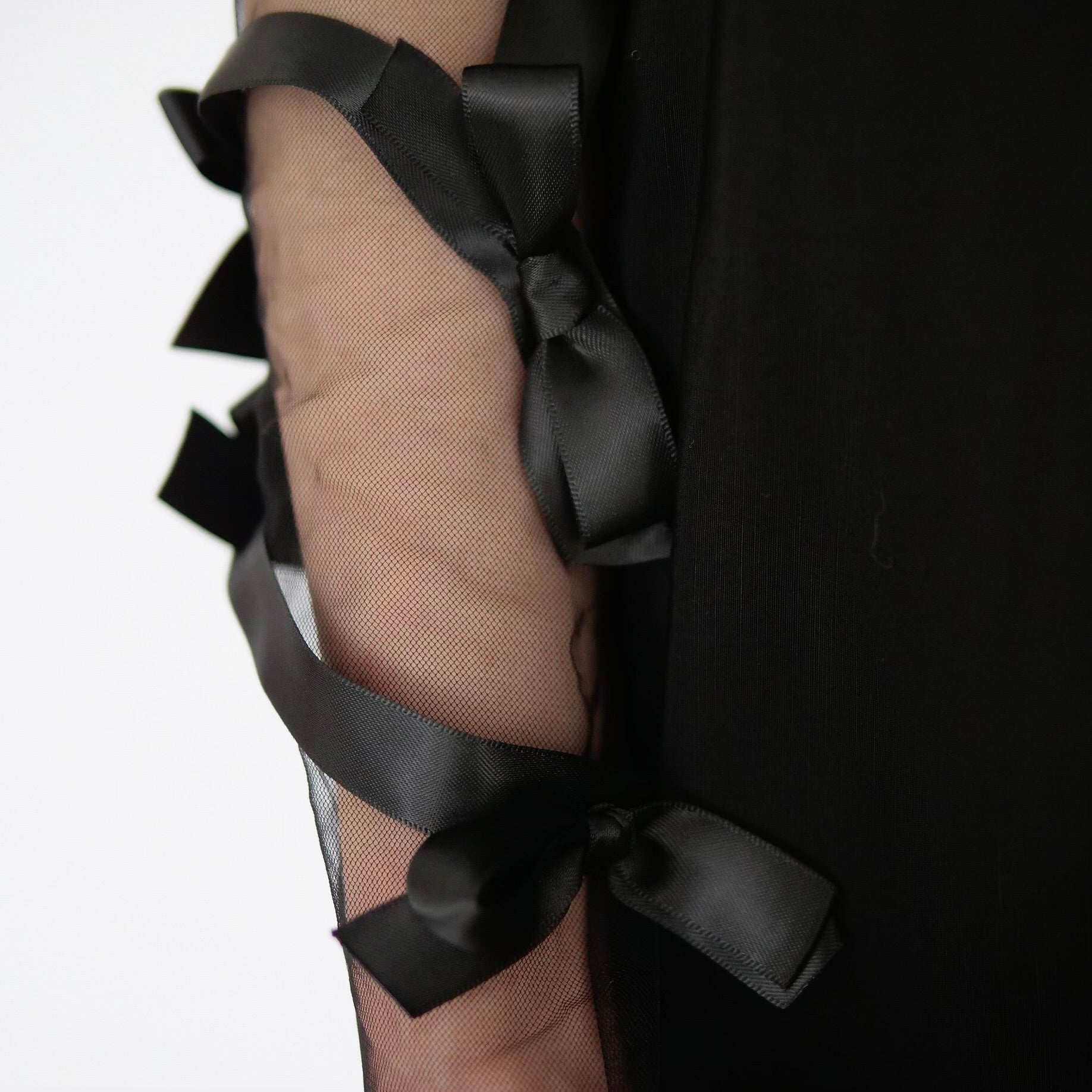 SUSAN FANG　RIBBON BOW GLOVES (BLACK)