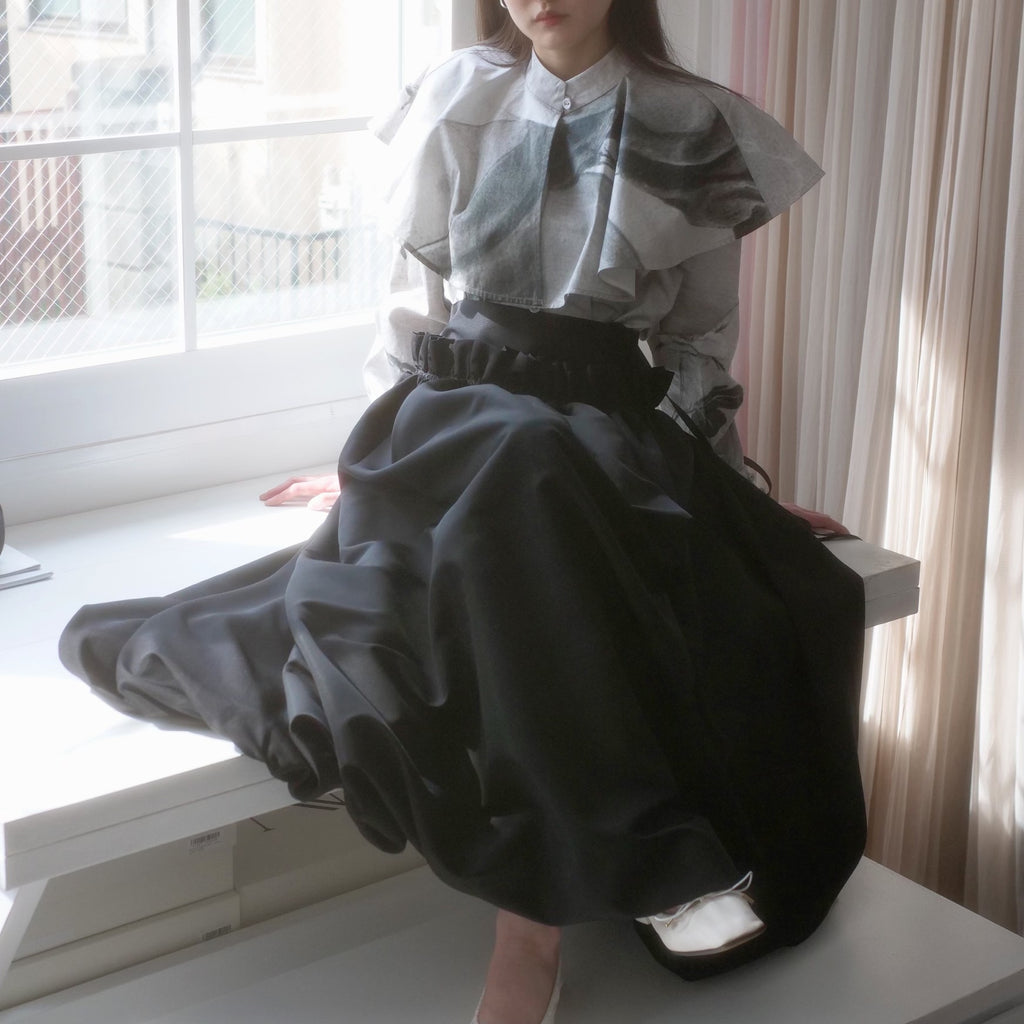 HAENGNAE OMOCHI BALLOON SKIRT / Black