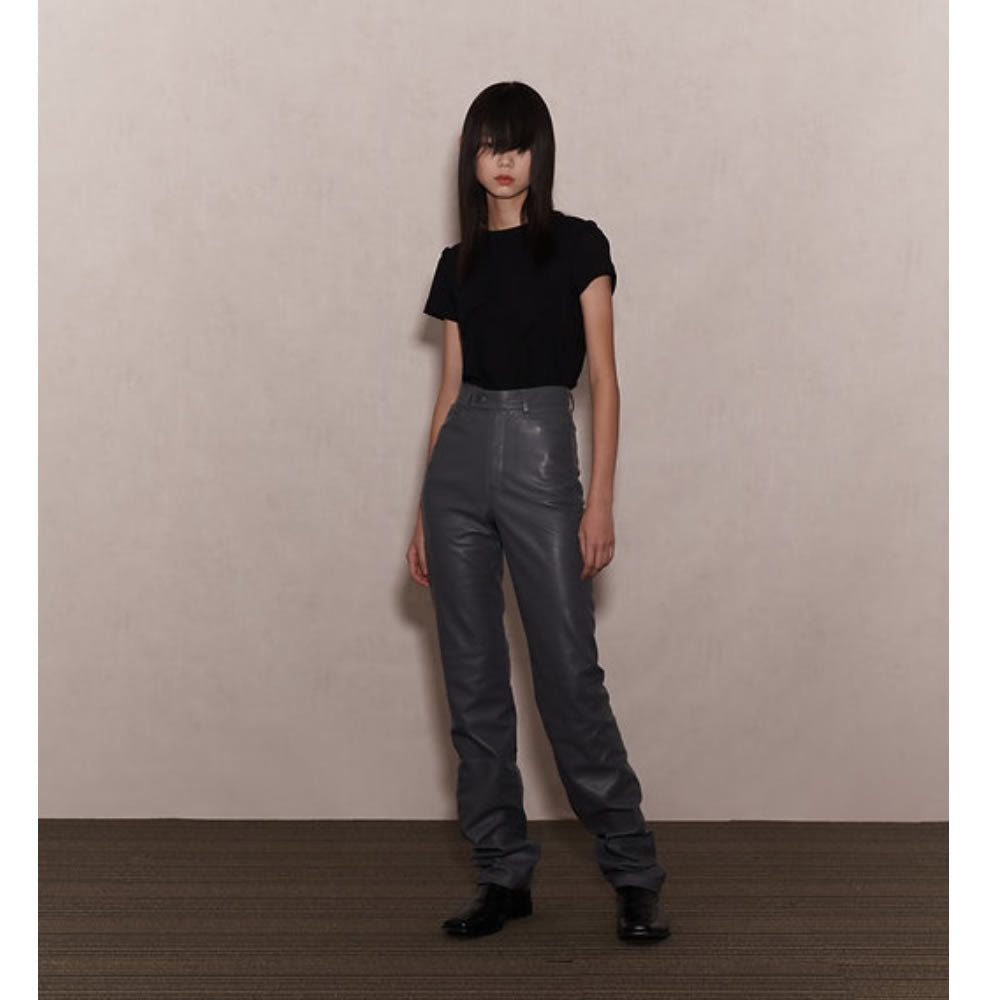 JOHN  NHOJ Twisted Tee / Black