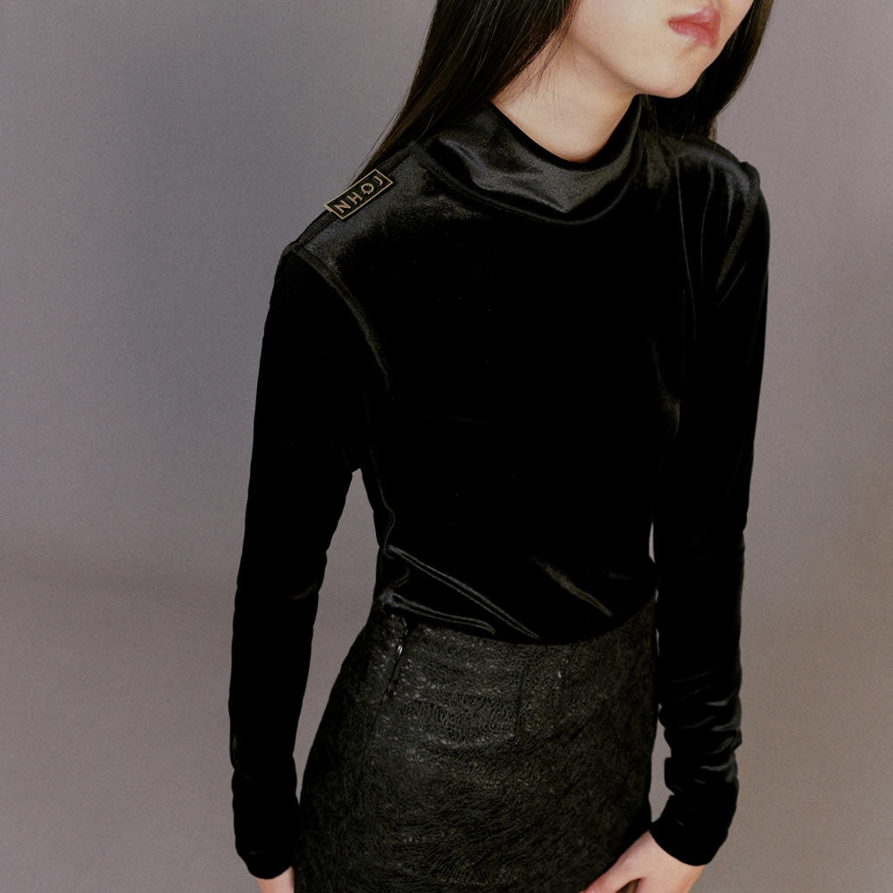 JOHN Black Velvet High Collar Bodysuit / BLACK